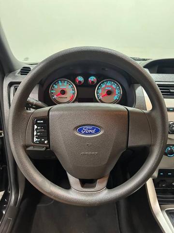 Photo of 2009 Black Ford Focus