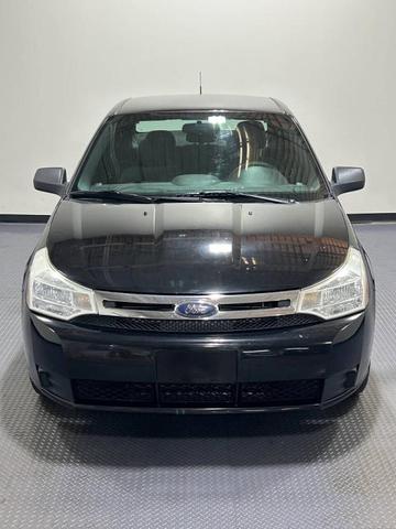 Photo of 2009 Black Ford Focus