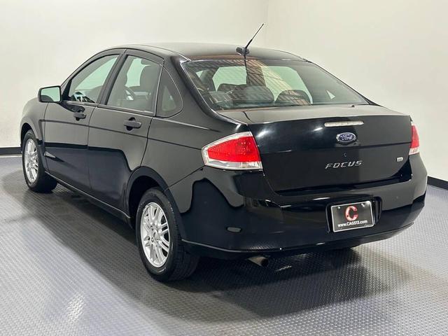 Photo of 2009 Black Ford Focus