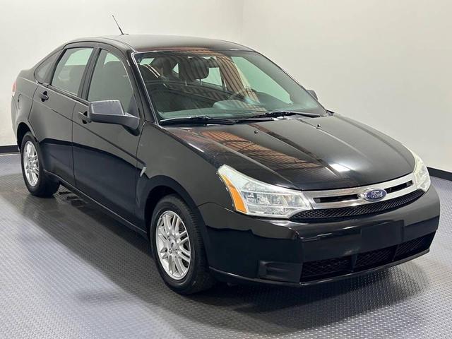 Photo of 2009 Black Ford Focus