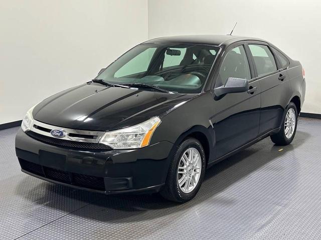 Photo of 2009 Black Ford Focus