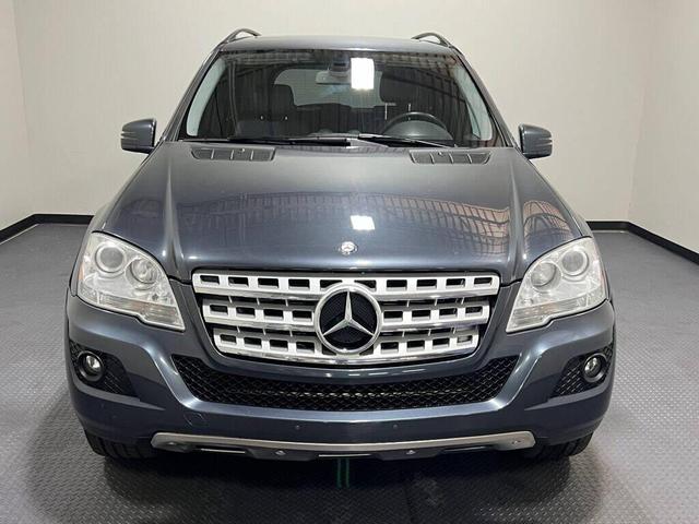Photo of 2011 Gray Mercedes-Benz M-Class