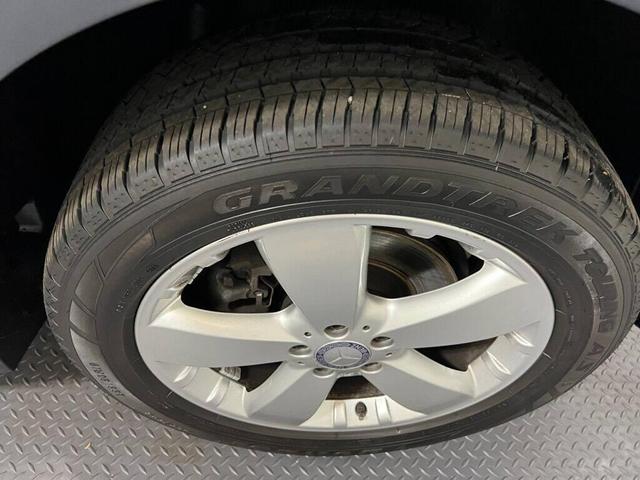 Photo of 2011 Gray Mercedes-Benz M-Class