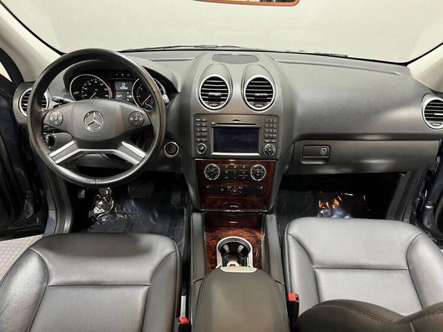 Photo of 2011 Gray Mercedes-Benz M-Class