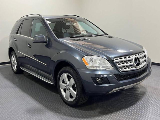 Photo of 2011 Gray Mercedes-Benz M-Class