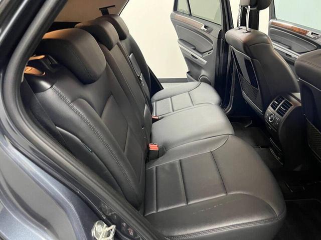 Photo of 2011 Gray Mercedes-Benz M-Class
