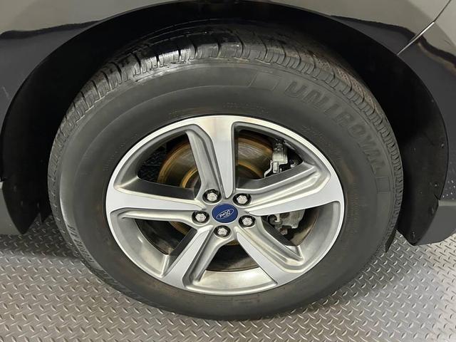Photo of 2020 Black Ford Edge