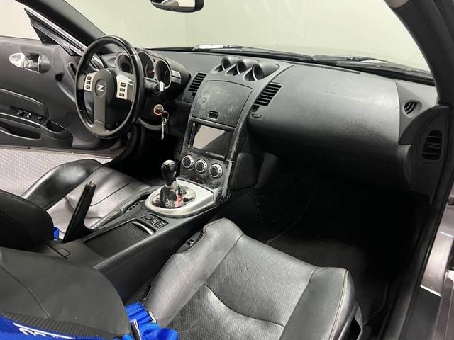Photo of 2008 Carbon Silver Nissan 350Z