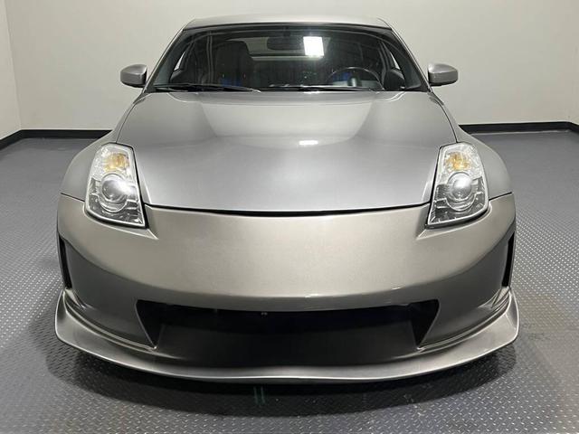 Photo of 2008 Carbon Silver Nissan 350Z