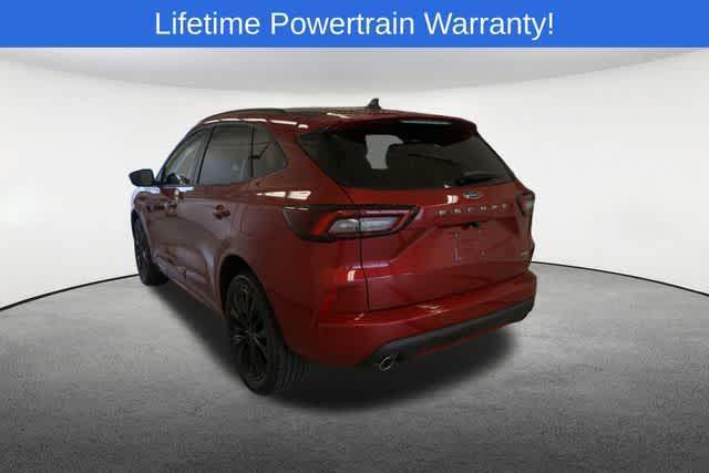 Photo of 2025 RAPID RED MET TINTED CC Ford Escape