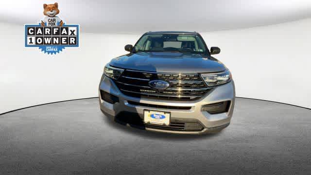 Photo of 2022 ICONIC SILVER METALLIC Ford Explorer