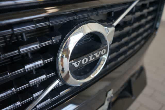 Photo of 2022 Black Stone Volvo S60