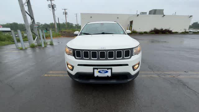Photo of 2021 White Clearcoat Jeep Compass