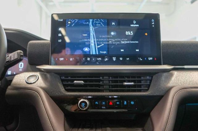 Photo of 2025 Carbonized Gray Metallic Ford Explorer