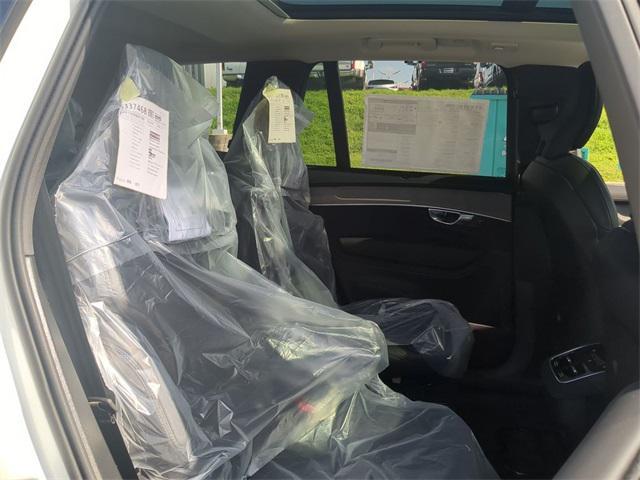 Photo of 2026 Crystal White Pearl Volvo XC90