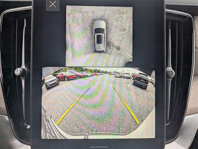 Photo of 2026 Crystal White Pearl Volvo XC90