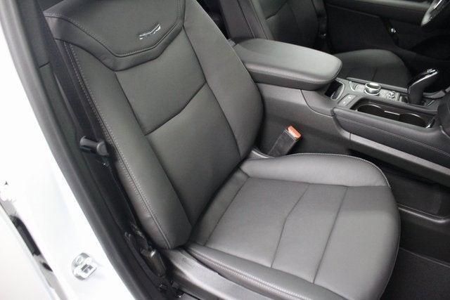 Photo of 2025 Crystal White Tri-Coat Cadillac XT5