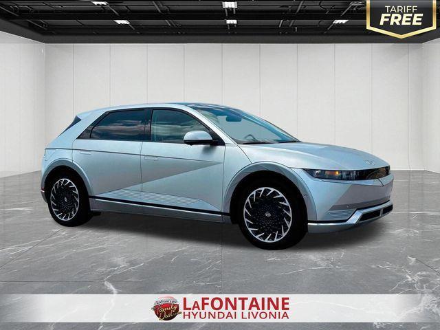 Photo of 2024 Gold Hyundai IONIQ 5