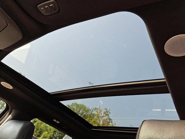 Photo of 2022 Space White Metallic Ford F-150