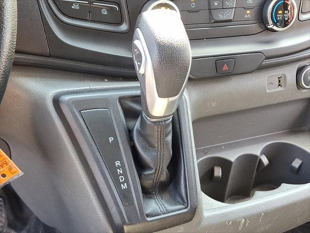 Photo of 2023 Oxford White - YZ Ford Transit-250