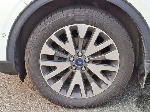 Photo of 2020 Star White Metallic Tri-Coat - AZ Ford Escape