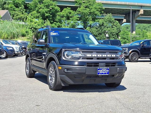 Photo of 2022 Shadow Black Ford Bronco Sport