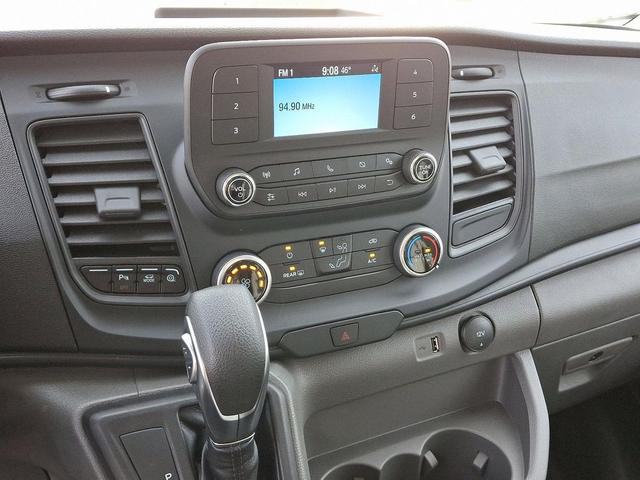 Photo of 2025 Oxford White Ford Transit-250