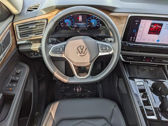 Photo of 2025 Platinum Gray Metallic Volkswagen Atlas