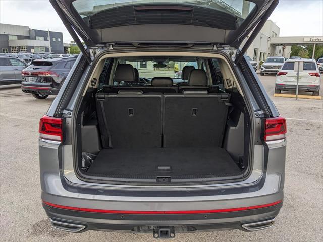 Photo of 2024 Platinum Gray Metallic Volkswagen Atlas