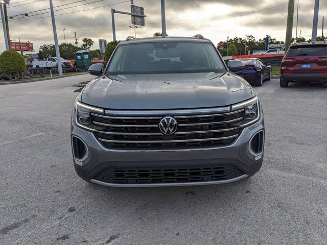 Photo of 2024 Platinum Gray Metallic Volkswagen Atlas