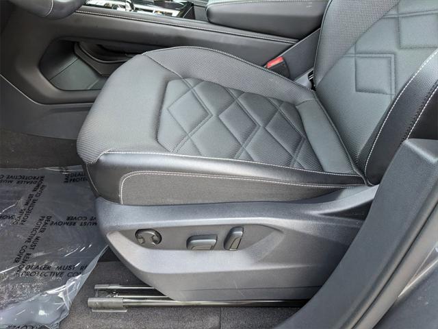 Photo of 2024 Platinum Gray Metallic Volkswagen Atlas