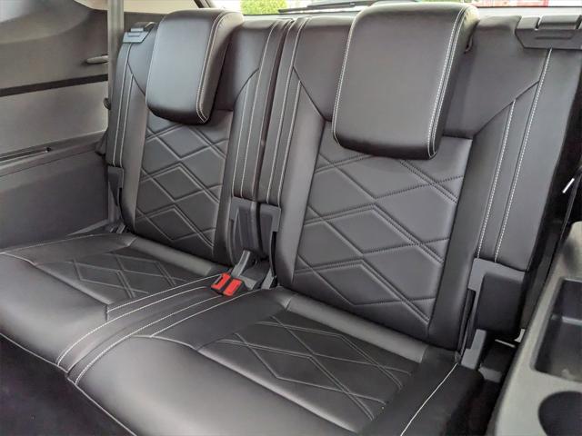 Photo of 2024 Platinum Gray Metallic Volkswagen Atlas