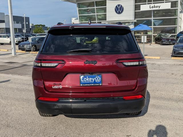 Photo of 2023 Velvet Red Pearlcoat Jeep Grand Cherokee L