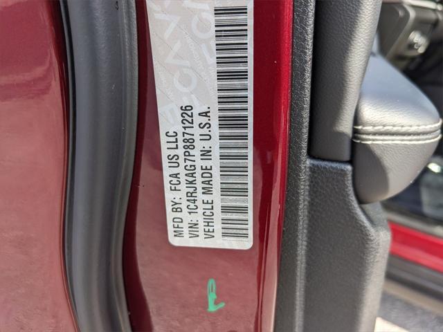 Photo of 2023 Velvet Red Pearlcoat Jeep Grand Cherokee L