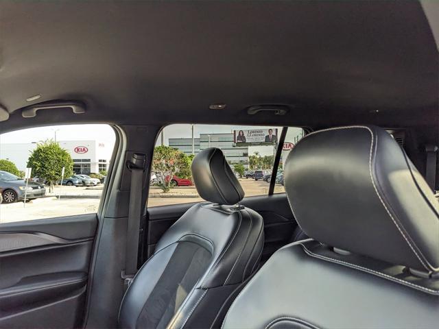 Photo of 2023 Velvet Red Pearlcoat Jeep Grand Cherokee L