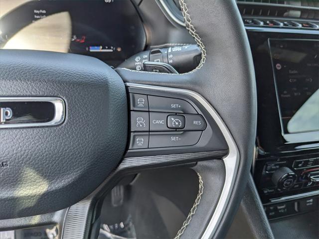 Photo of 2023 Velvet Red Pearlcoat Jeep Grand Cherokee L