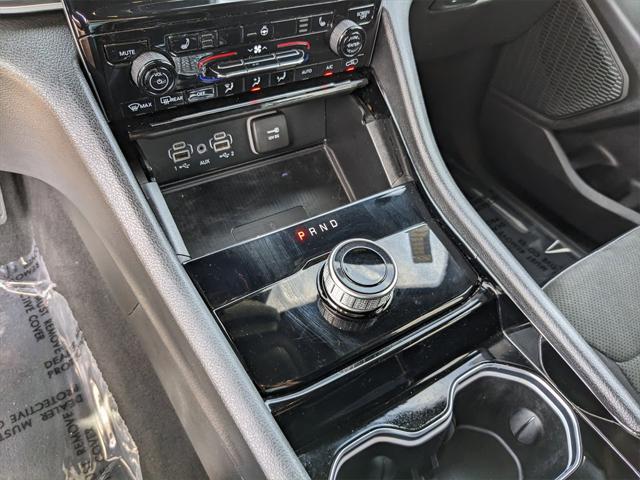 Photo of 2023 Velvet Red Pearlcoat Jeep Grand Cherokee L