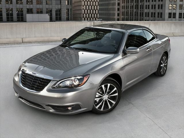 2013 Chrysler 200