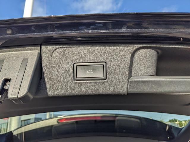 Photo of 2024 Deep Black Pearl Volkswagen Atlas