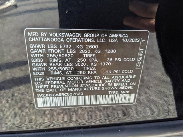 Photo of 2024 Deep Black Pearl Volkswagen Atlas