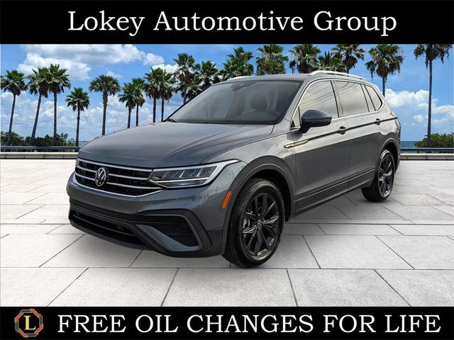 Photo of 2024 Platinum Gray Metallic Volkswagen Tiguan