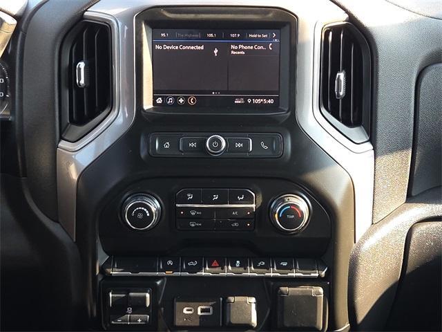 Photo of 2021 Silver Ice Metallic Chevrolet Silverado 1500