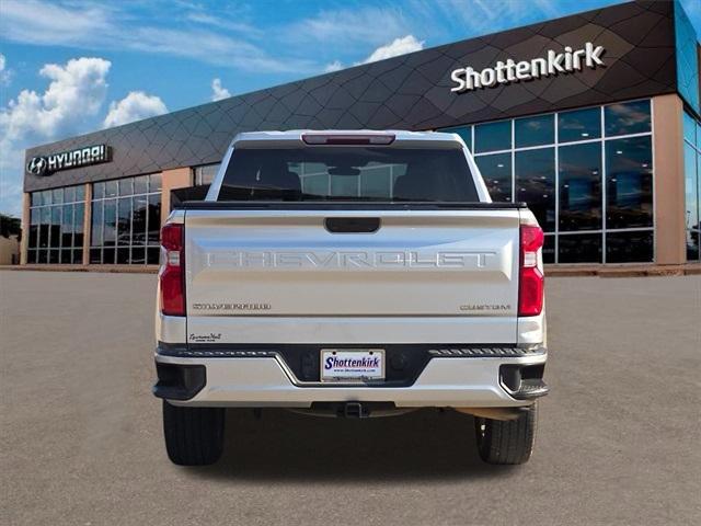 Photo of 2021 Silver Ice Metallic Chevrolet Silverado 1500