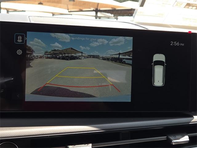 Photo of 2026 White Hyundai SANTA FE HEV
