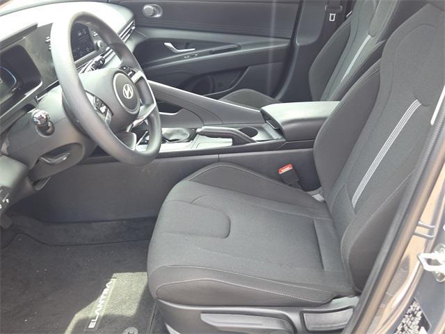 Photo of 2024 Gray Hyundai ELANTRA