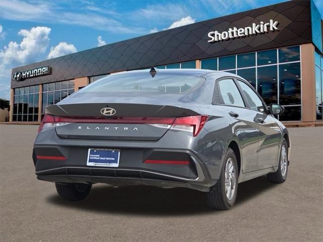 Photo of 2024 Gray Hyundai ELANTRA
