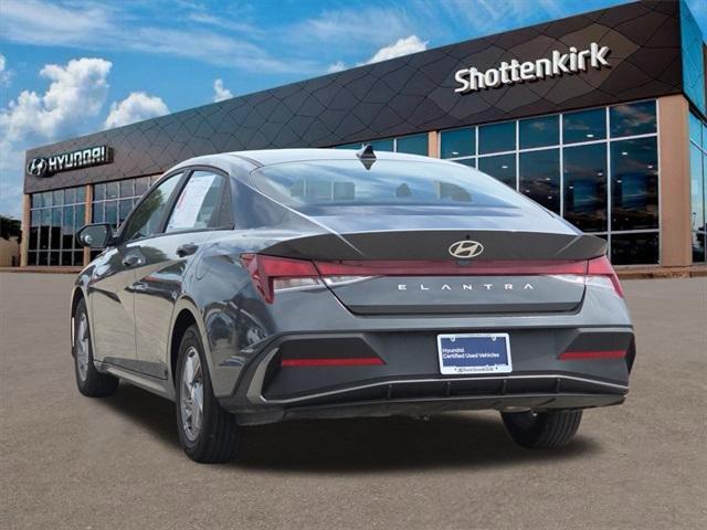 Photo of 2024 Gray Hyundai ELANTRA