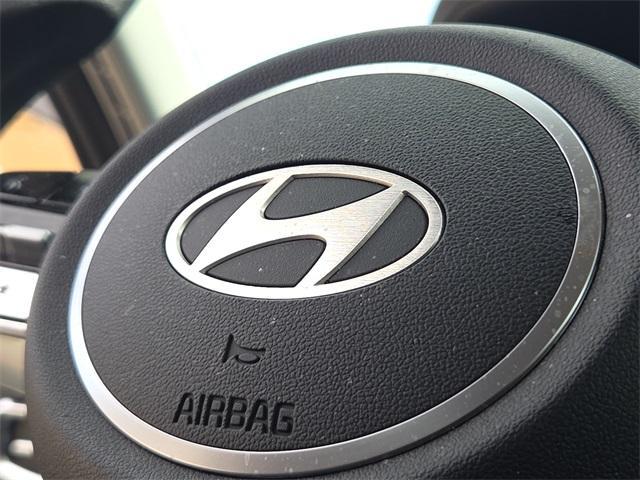 Photo of 2024 Gray Hyundai ELANTRA