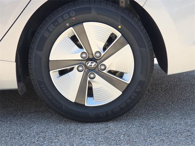 Photo of 2020 Stellar Silver Hyundai IONIQ Hybrid