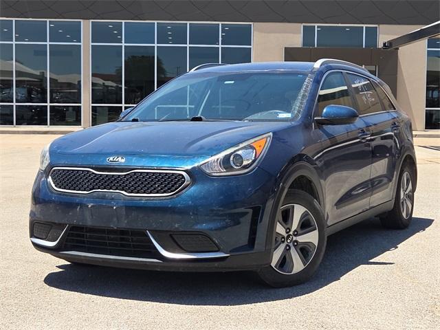 Photo of 2018 Deep Cerulean Kia Niro